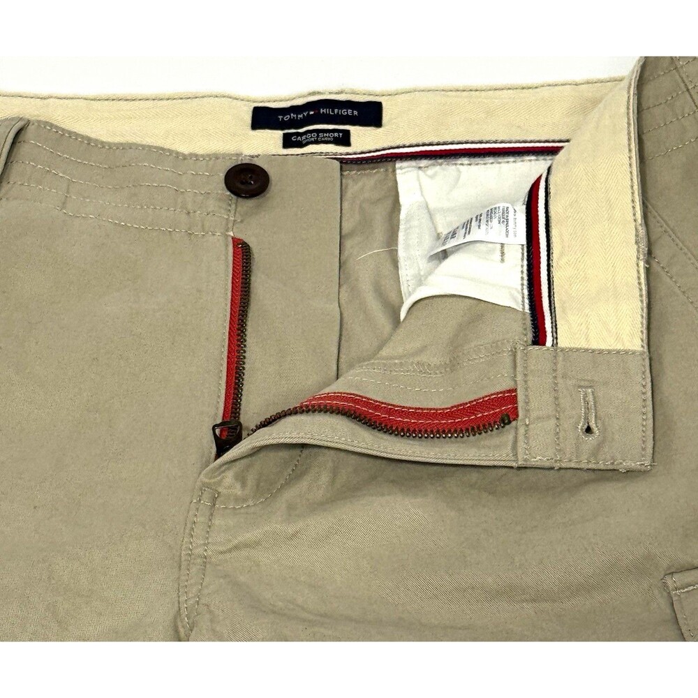 Tommy Hilfiger Men's Khaki Cargo Shorts, Cotton, Button/Zip, Size 34